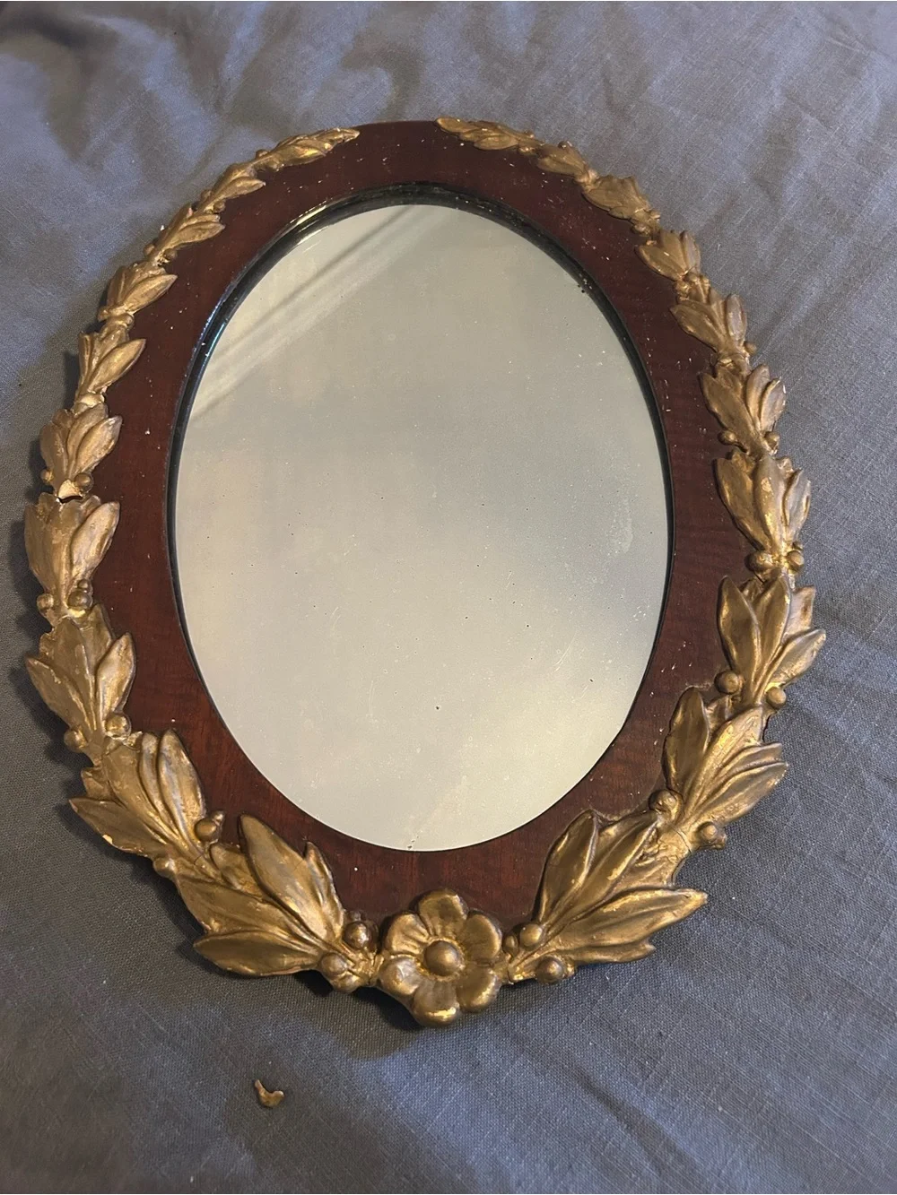 N/A small oval